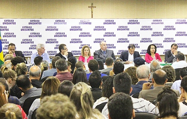 Resultado de imagem para debate dos candidatos a prefeito de santos 2016 na unisantos